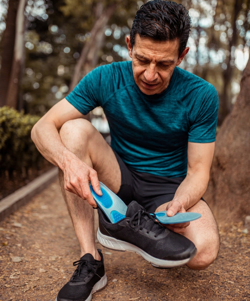 Inserting Custom Orthotics on the Niagara Trail